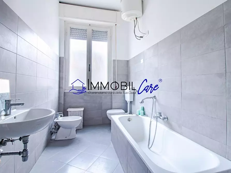 Immagine 11 di Appartamento in vendita  a Livorno