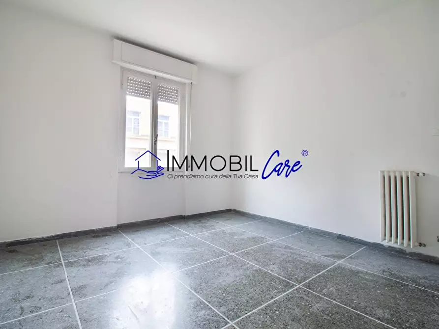 Immagine 4 di Appartamento in vendita  a Livorno