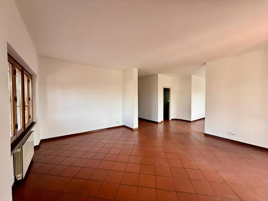 Immagine 9 di Casa bifamiliare in vendita  a Massa