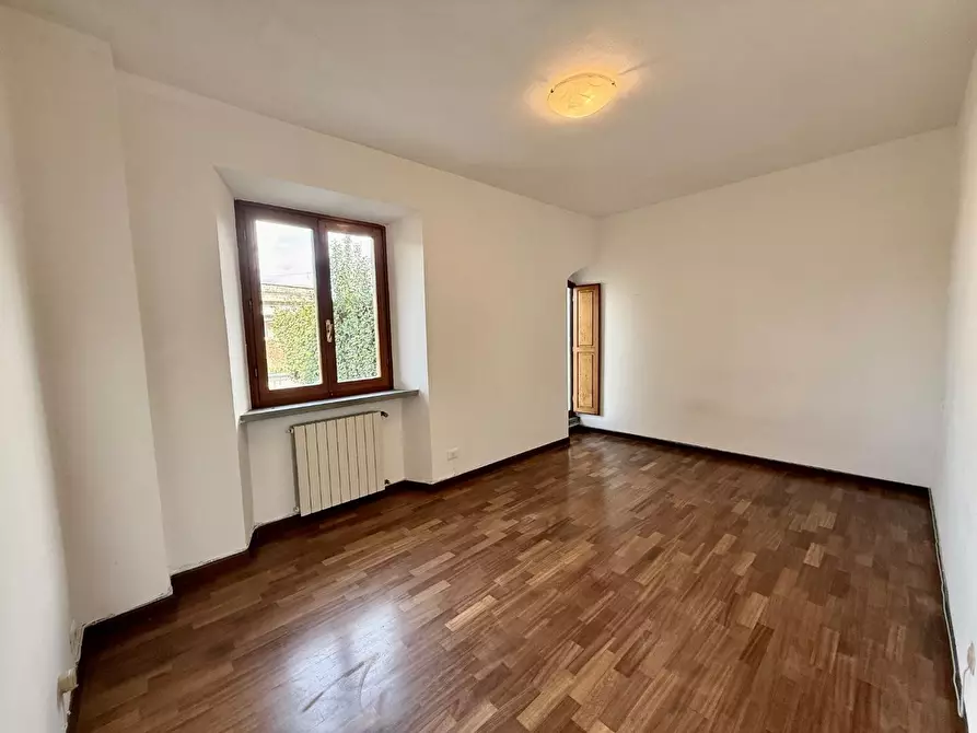 Immagine 16 di Casa bifamiliare in vendita  a Massa