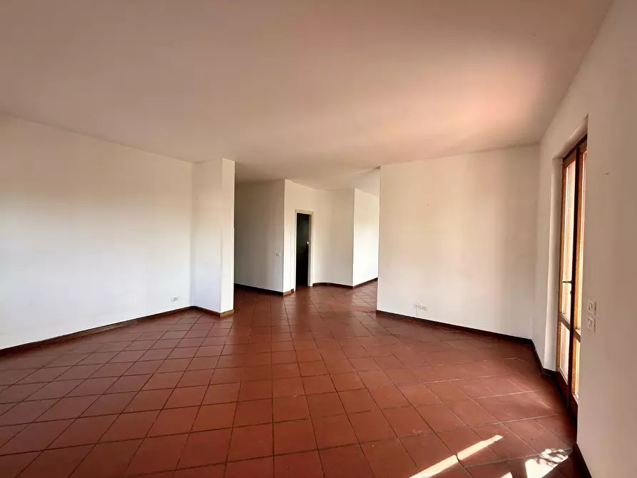 Immagine 7 di Casa bifamiliare in vendita  a Massa