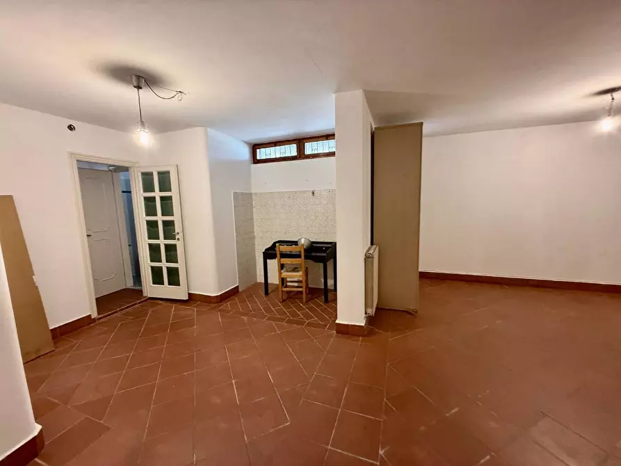 Immagine 21 di Casa bifamiliare in vendita  a Massa
