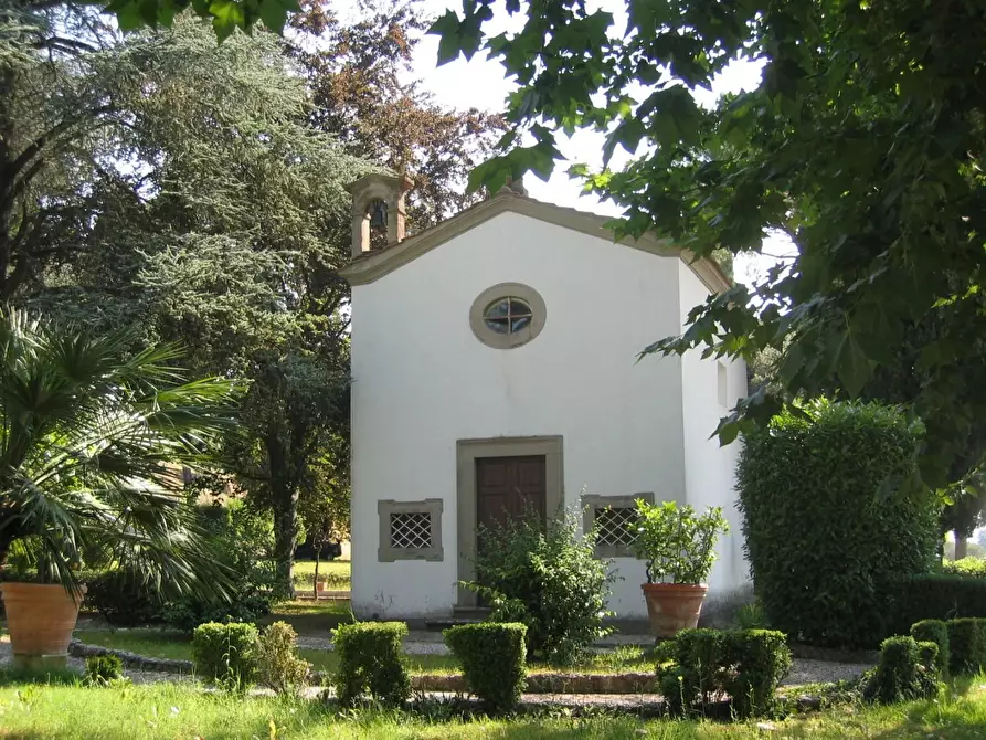 Immagine 5 di Villa in vendita  a Fucecchio