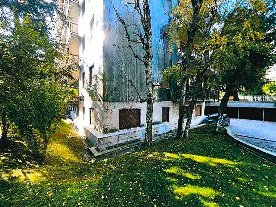 Immagine 10 di Ufficio in vendita  a Milano