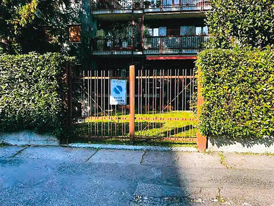 Immagine 3 di Ufficio in vendita  a Milano