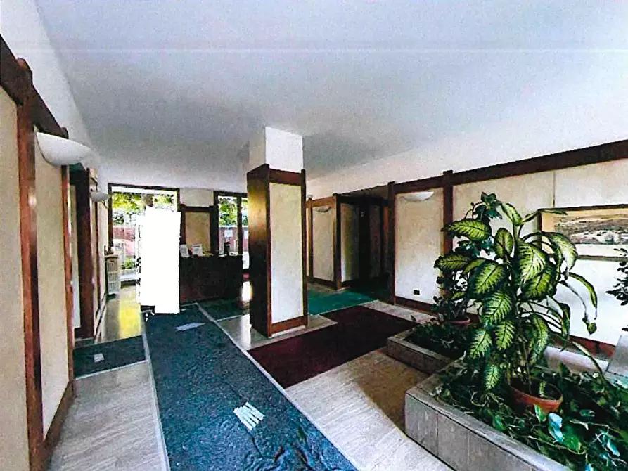 Immagine 11 di Ufficio in vendita  a Milano