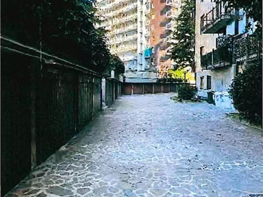 Immagine 7 di Ufficio in vendita  a Milano