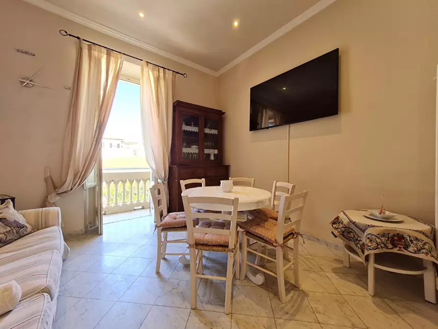 Immagine 2 di Appartamento in affitto  a Camaiore