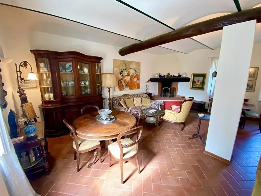 Immagine 23 di Villa in vendita  a Crespina Lorenzana