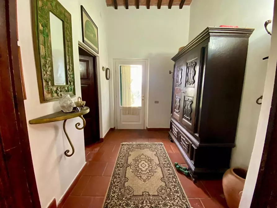 Immagine 22 di Villa in vendita  a Crespina Lorenzana