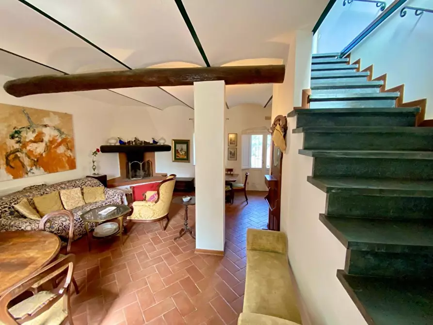 Immagine 24 di Villa in vendita  a Crespina Lorenzana