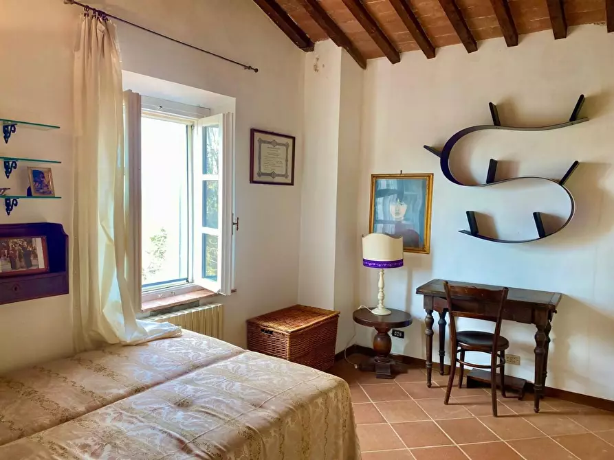 Immagine 36 di Villa in vendita  a Crespina Lorenzana