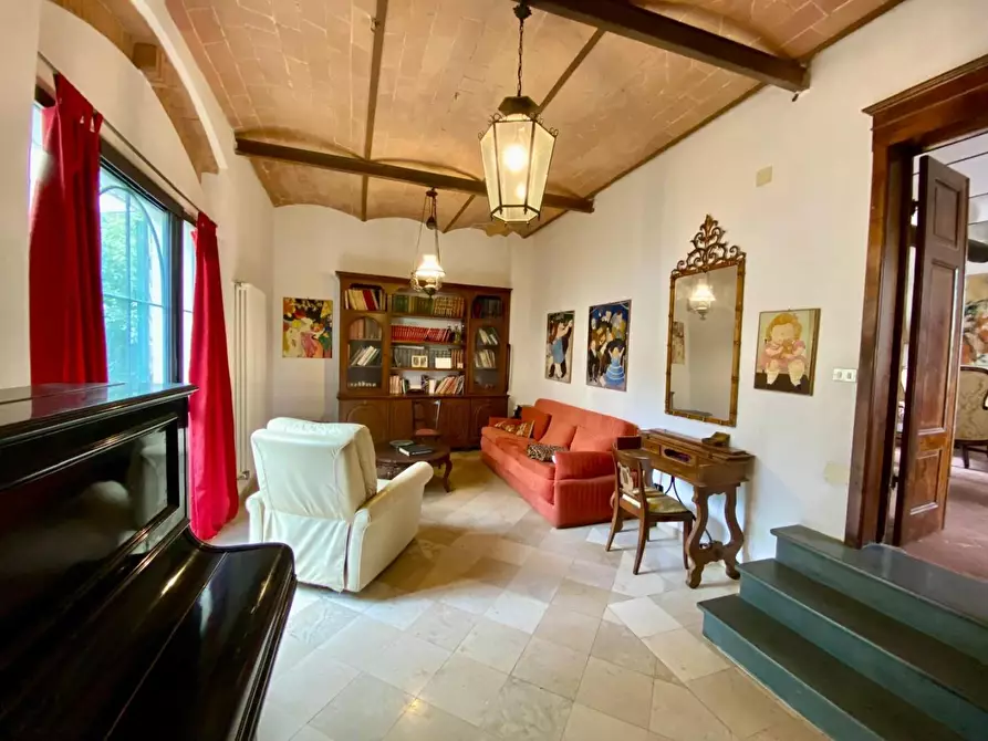 Immagine 18 di Villa in vendita  a Crespina Lorenzana