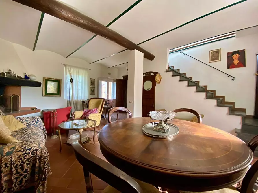 Immagine 15 di Villa in vendita  a Crespina Lorenzana