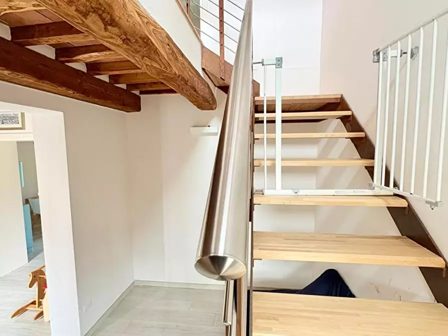 Immagine 9 di Villa in vendita  a Lucca