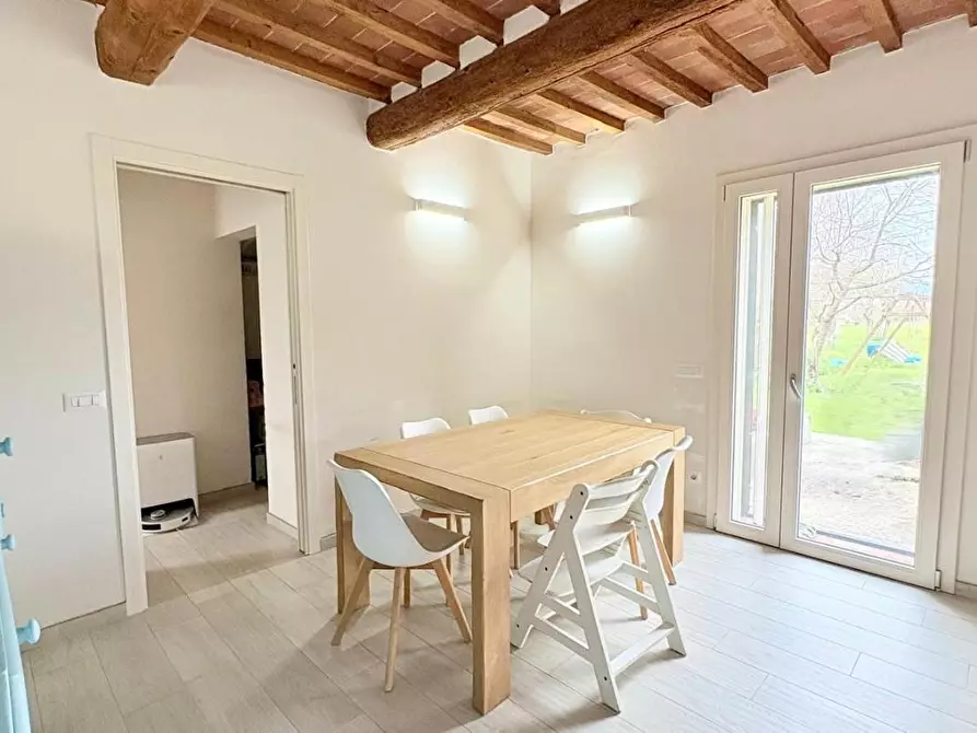 Immagine 5 di Villa in vendita  a Lucca