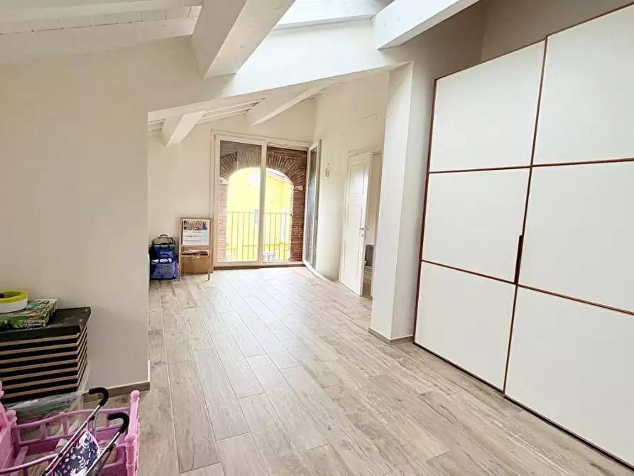 Immagine 19 di Villa in vendita  a Lucca