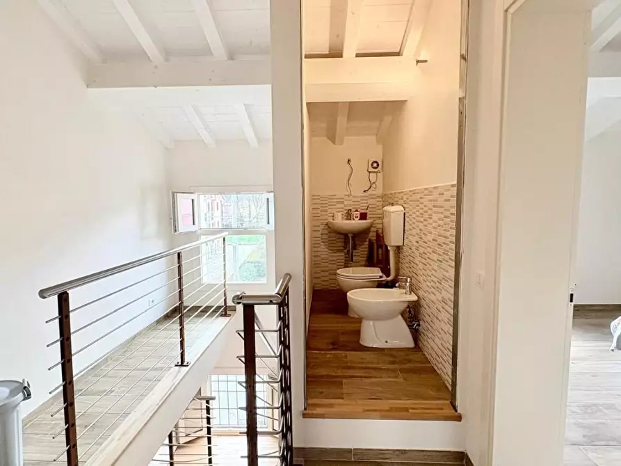 Immagine 20 di Villa in vendita  a Lucca