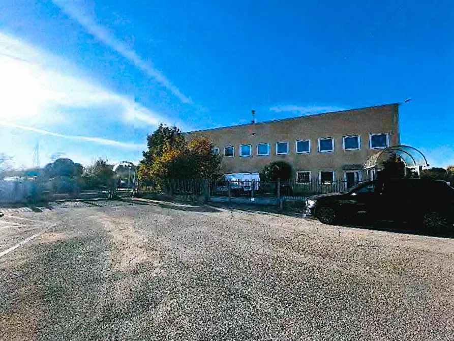 Immagine 2 di Capannone industriale in vendita  a Arese