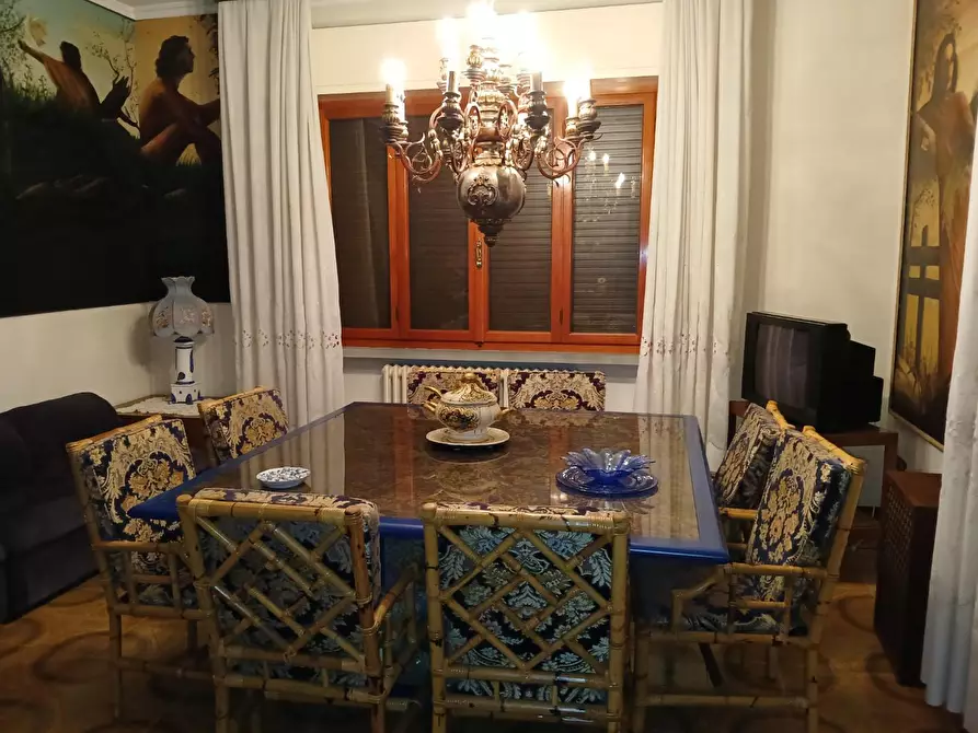 Immagine 4 di Villa in vendita  a San Giuliano Terme