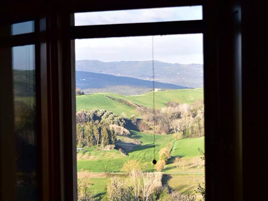 Immagine 38 di Casa colonica in vendita  a Volterra