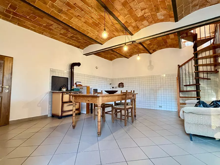 Immagine 15 di Casa colonica in vendita  a Volterra