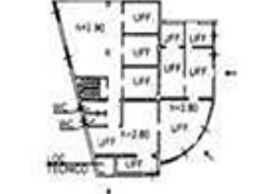 Immagine 13 di Capannone industriale in vendita  a Robbio