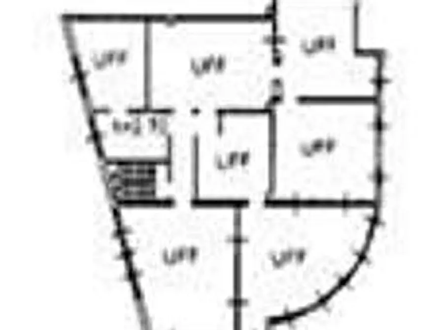 Immagine 12 di Capannone industriale in vendita  a Robbio