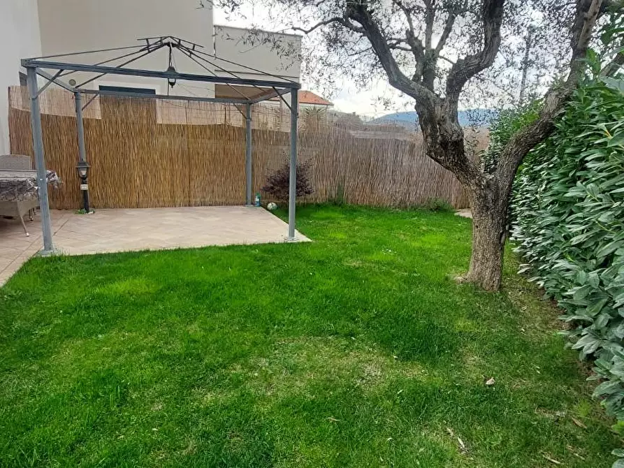 Immagine 1 di Appartamento in vendita  a Sarzana