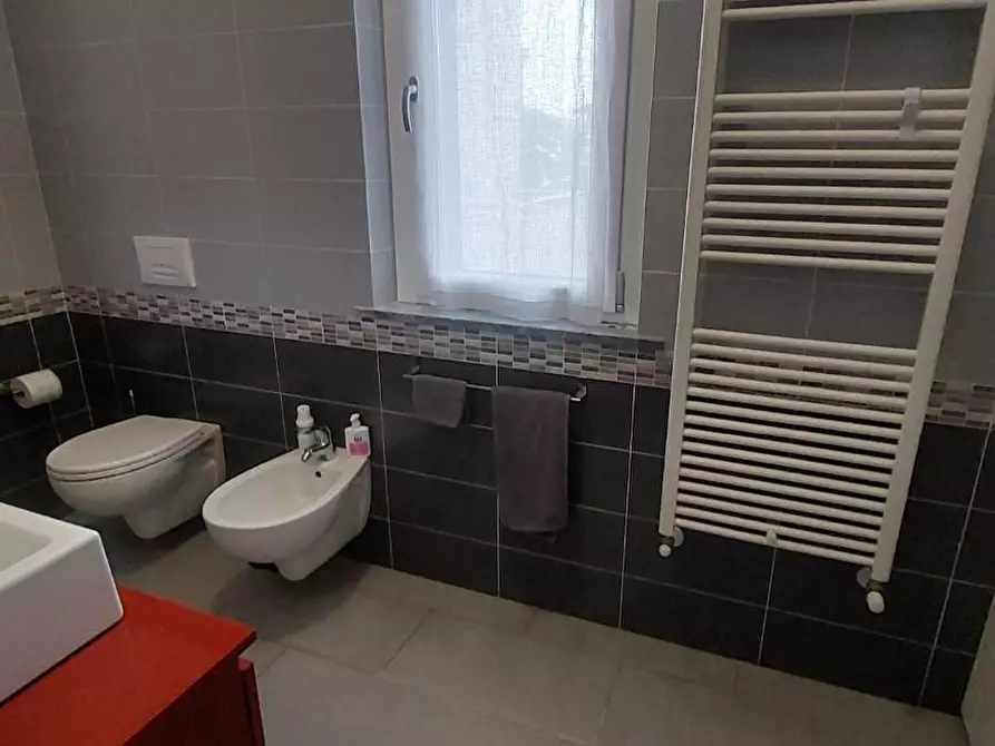 Immagine 8 di Appartamento in vendita  a Sarzana