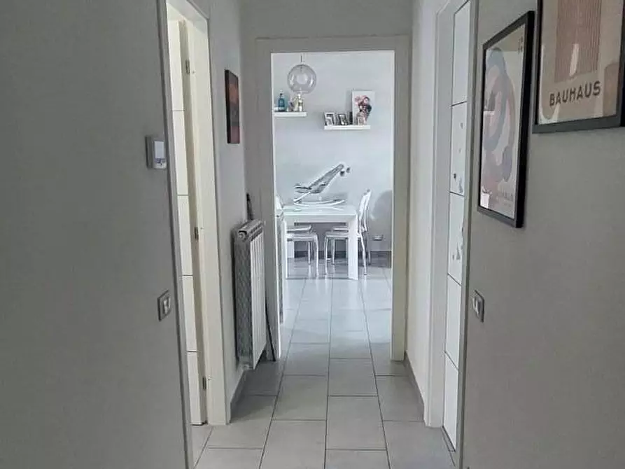 Immagine 9 di Appartamento in vendita  a Sarzana