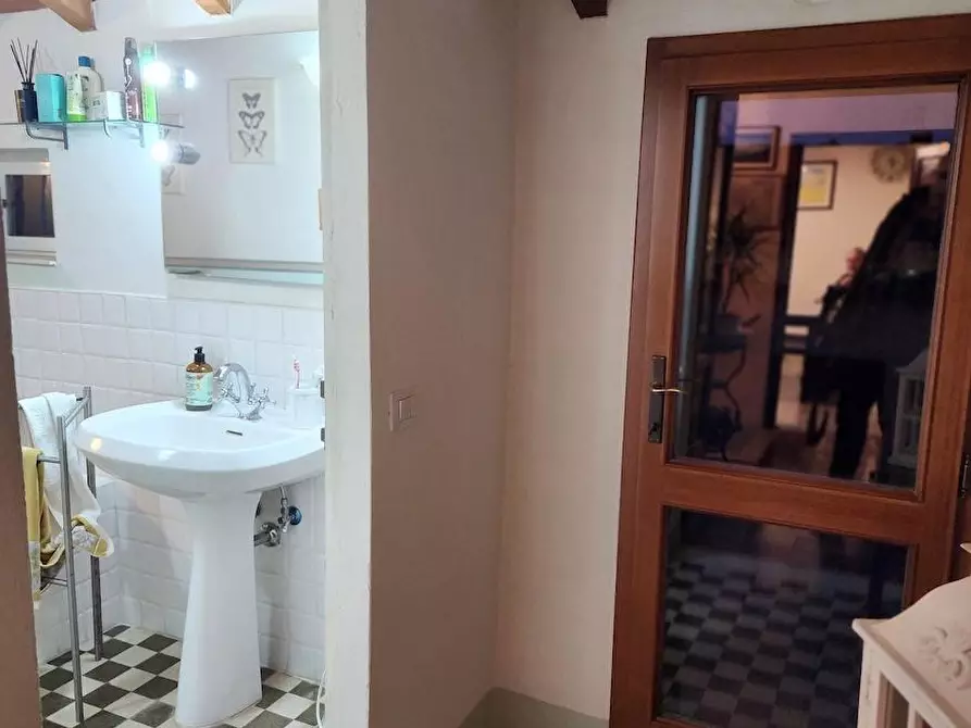 Immagine 16 di Appartamento in vendita  a Santa Croce Sull'arno