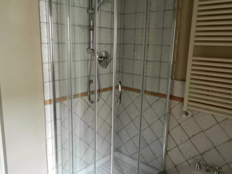 Immagine 9 di Appartamento in affitto  a Cascina