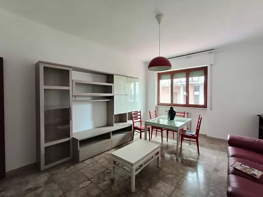 Immagine 3 di Appartamento in vendita  a Massa