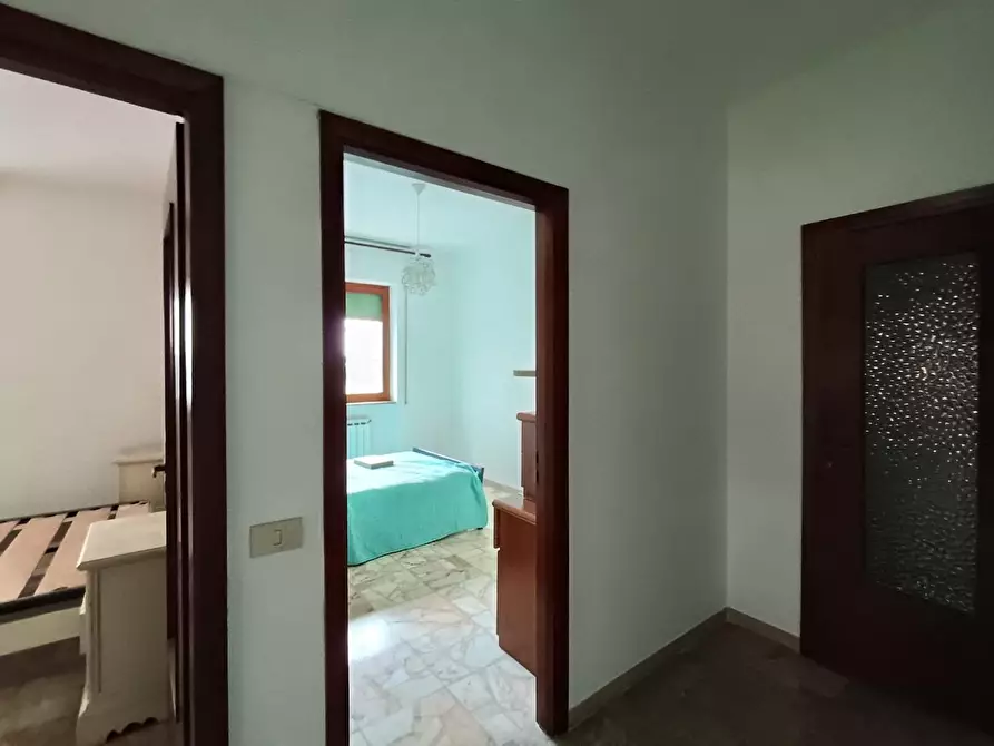 Immagine 16 di Appartamento in vendita  a Massa