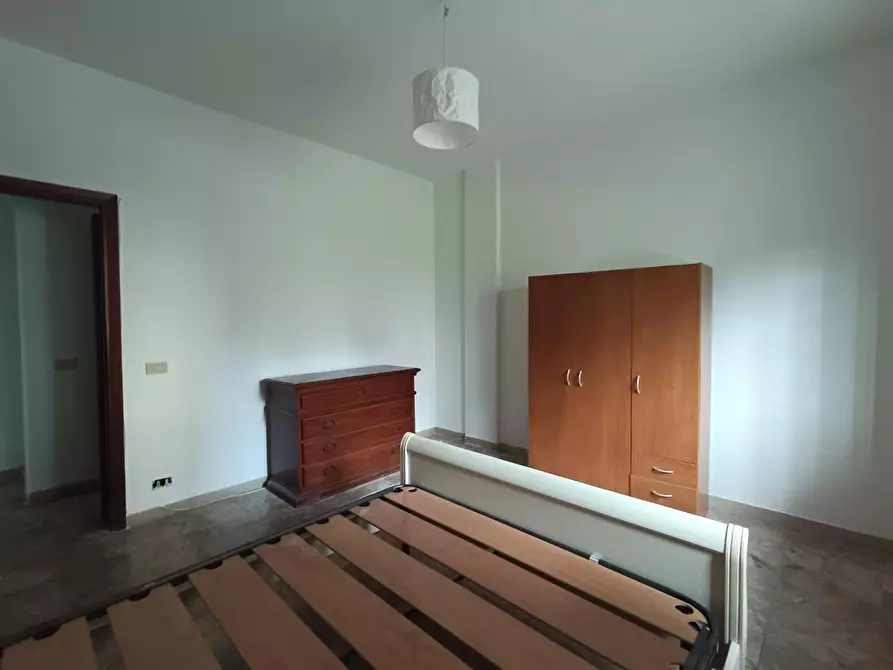 Immagine 11 di Appartamento in vendita  a Massa