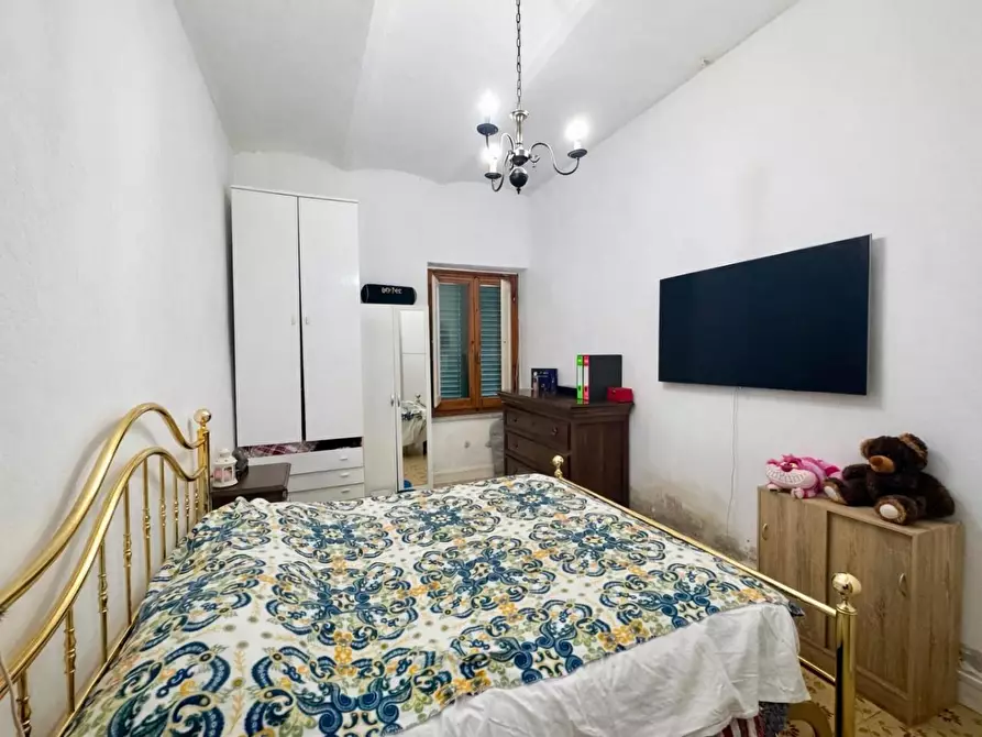 Immagine 19 di Terratetto in vendita  a Capraia E Limite