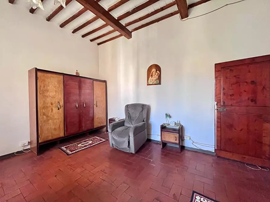 Immagine 9 di Terratetto in vendita  a Capraia E Limite