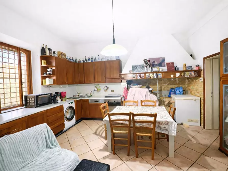 Immagine 17 di Terratetto in vendita  a Capraia E Limite