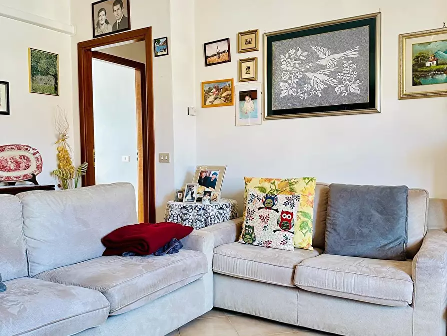 Immagine 4 di Appartamento in vendita  a Siena