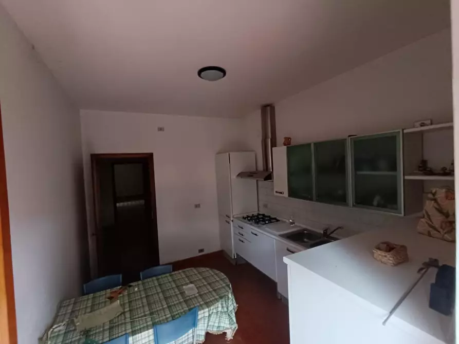 Immagine 25 di Appartamento in vendita  a Carrara