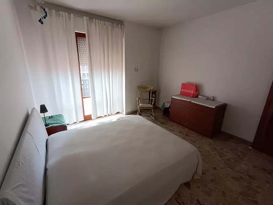 Immagine 9 di Appartamento in vendita  a Carrara