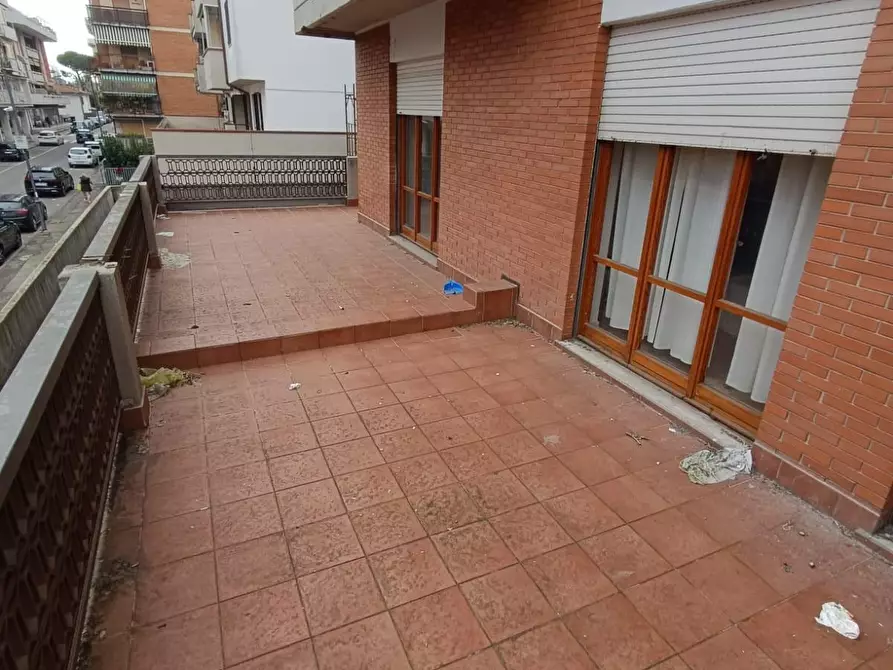 Immagine 3 di Appartamento in vendita  a Carrara