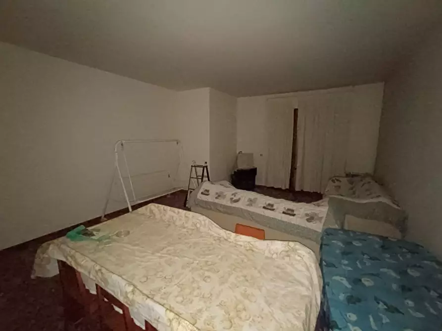 Immagine 7 di Appartamento in vendita  a Carrara