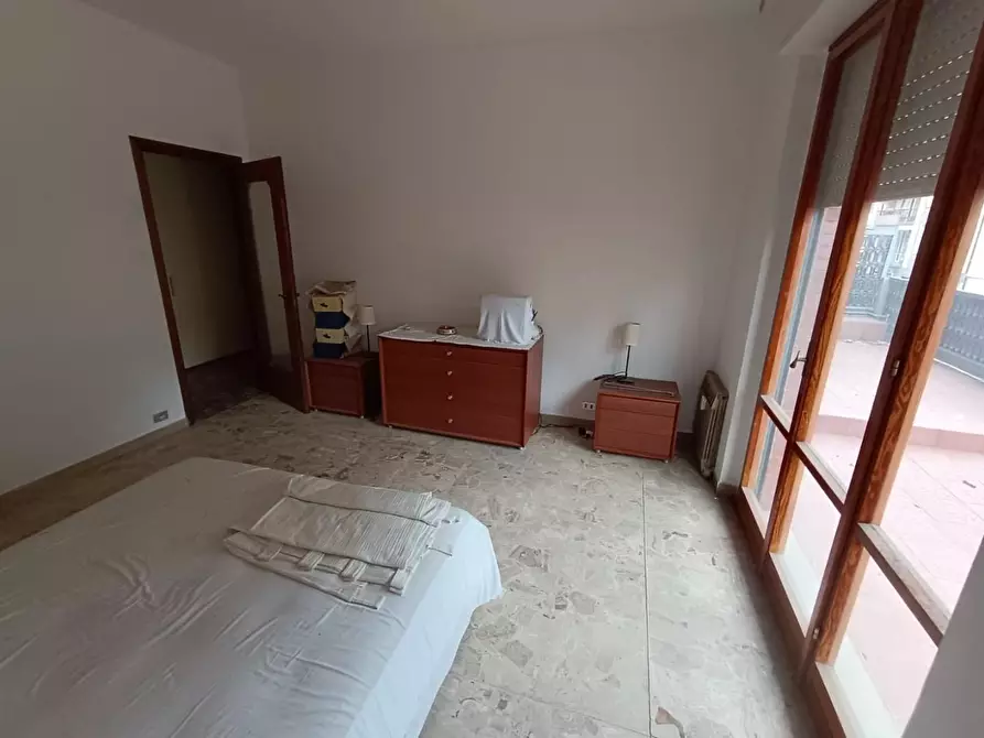 Immagine 17 di Appartamento in vendita  a Carrara