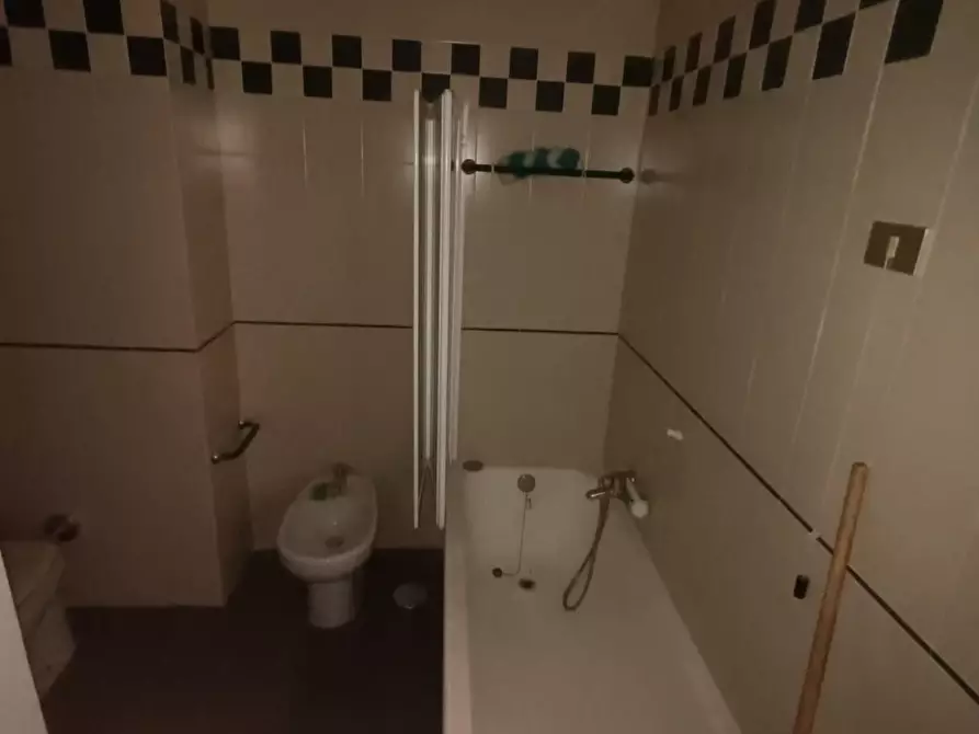 Immagine 13 di Appartamento in vendita  a Carrara