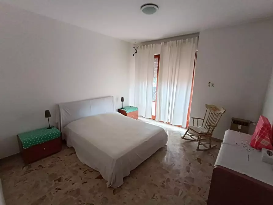 Immagine 12 di Appartamento in vendita  a Carrara