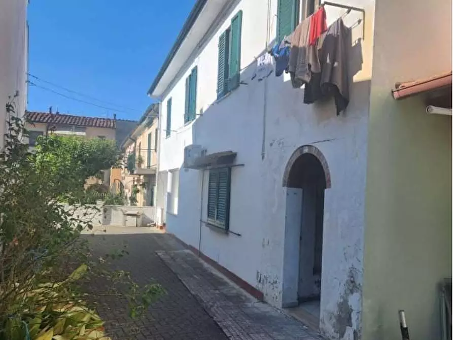 Immagine 1 di Appartamento in vendita  a Pontedera