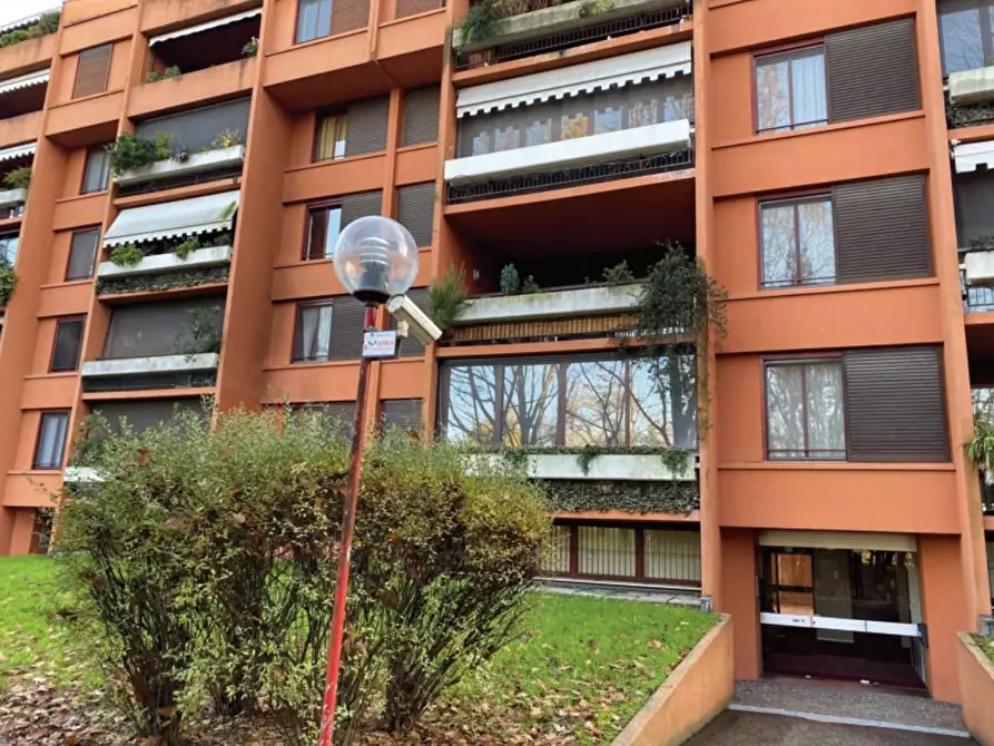 Immagine 2 di Appartamento in vendita  a Basiglio