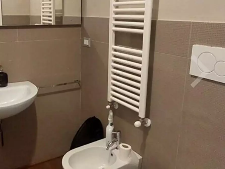 Immagine 13 di Appartamento in vendita  a Siena